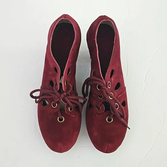 Anthropologie Latigo Cabo Women 9.5M Ruby Red Suede Lace Up Heels Shoes NEW