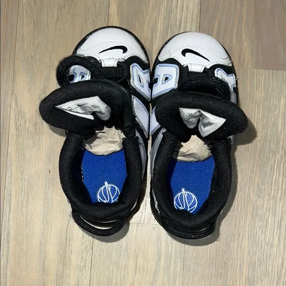 Like New Air More Uptempo Sneakers