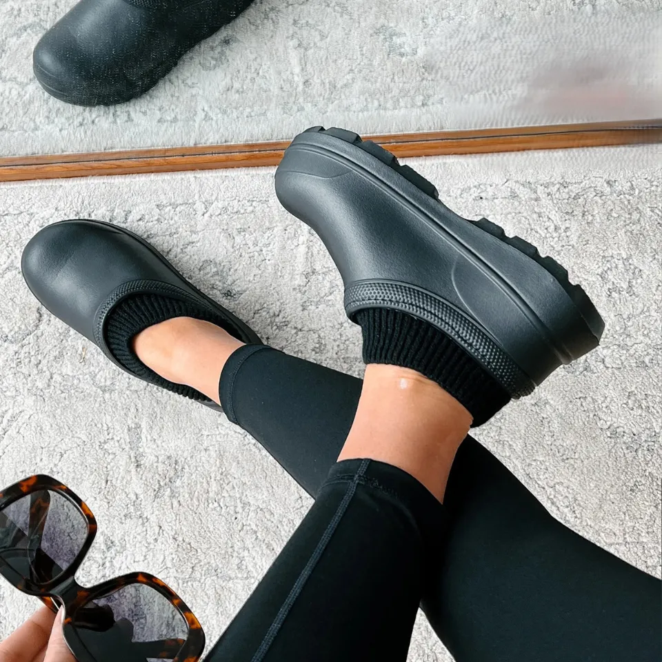 Neeva - Sock Clogs