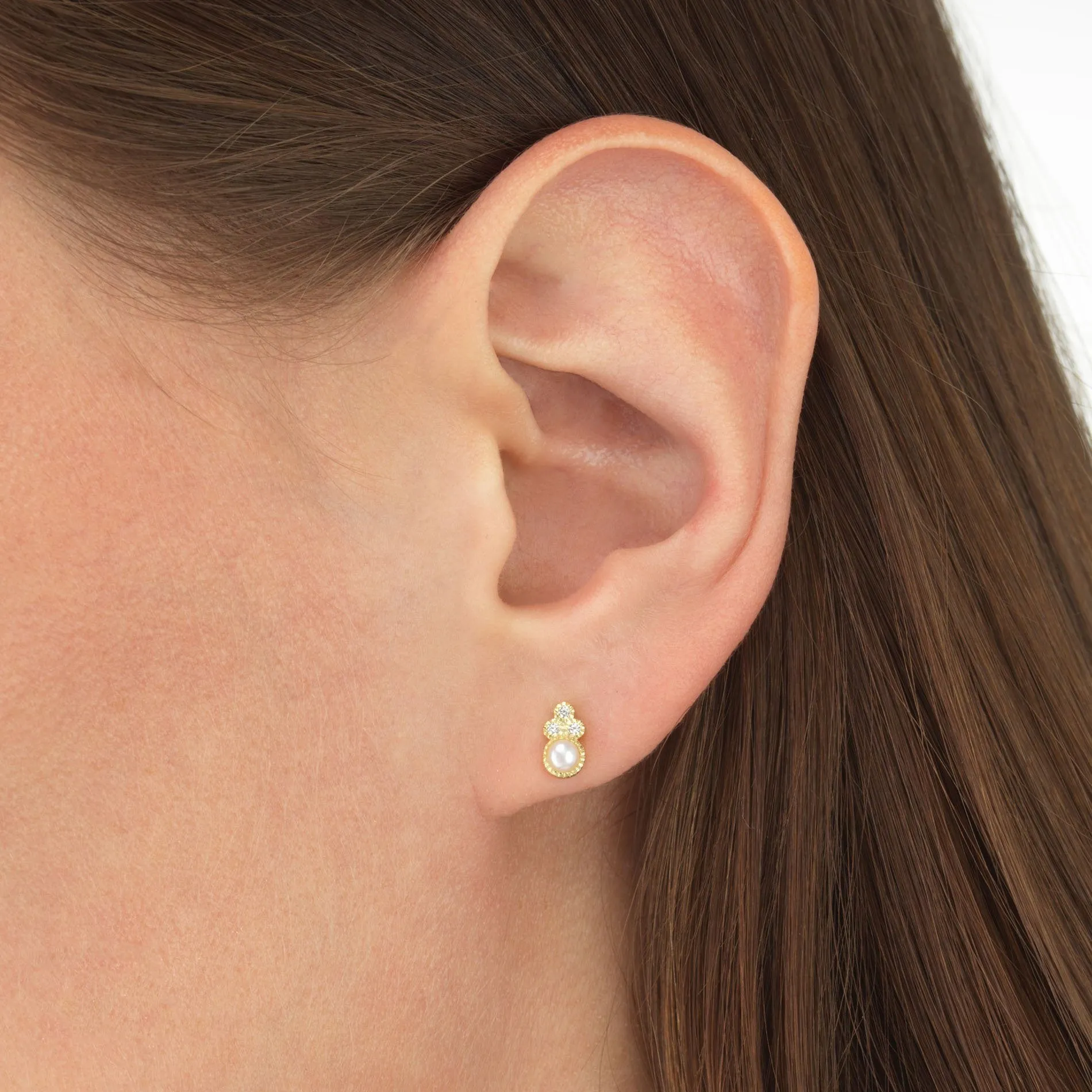 Pearl Cluster Stud Earring